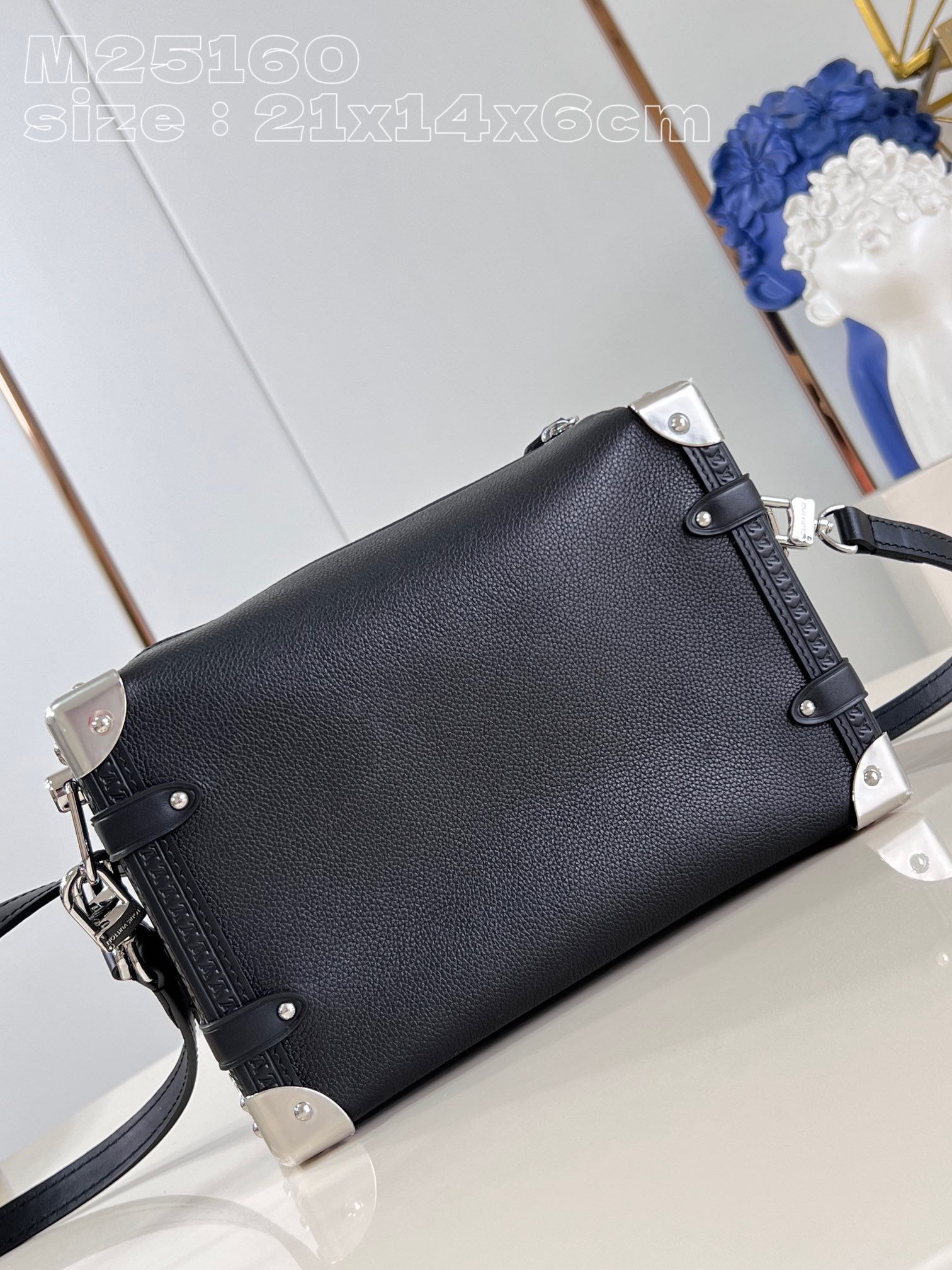 Bagsaaa L0vis Vvtt0n M25160 Side Trunk MM Bag Black - 21 x 14 x 6 cm