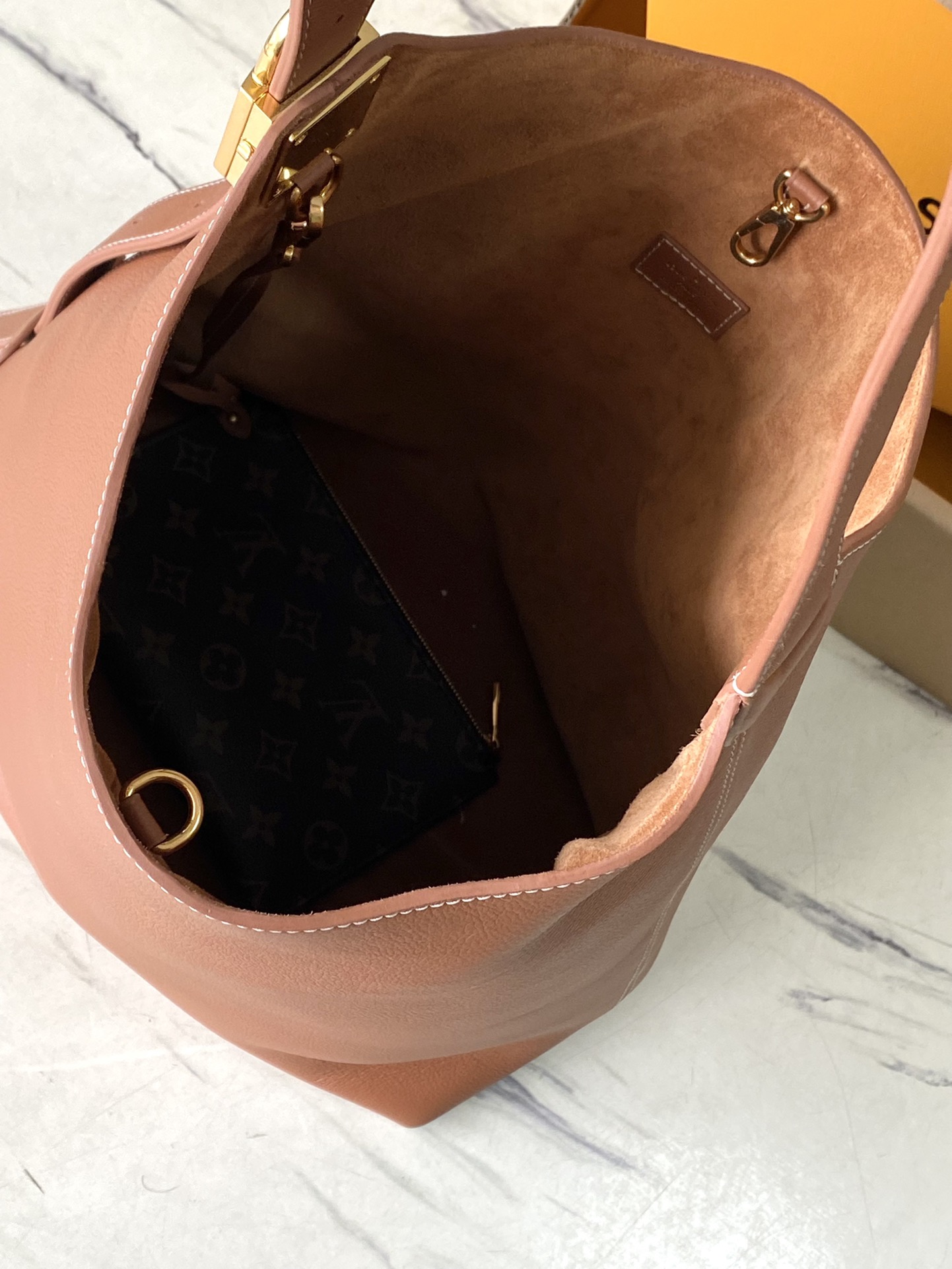 Bagsaaa L0vis Vvtt0n M24974 Low Key Hobo MM Bag Brown - 31 x 35 x 18 cm