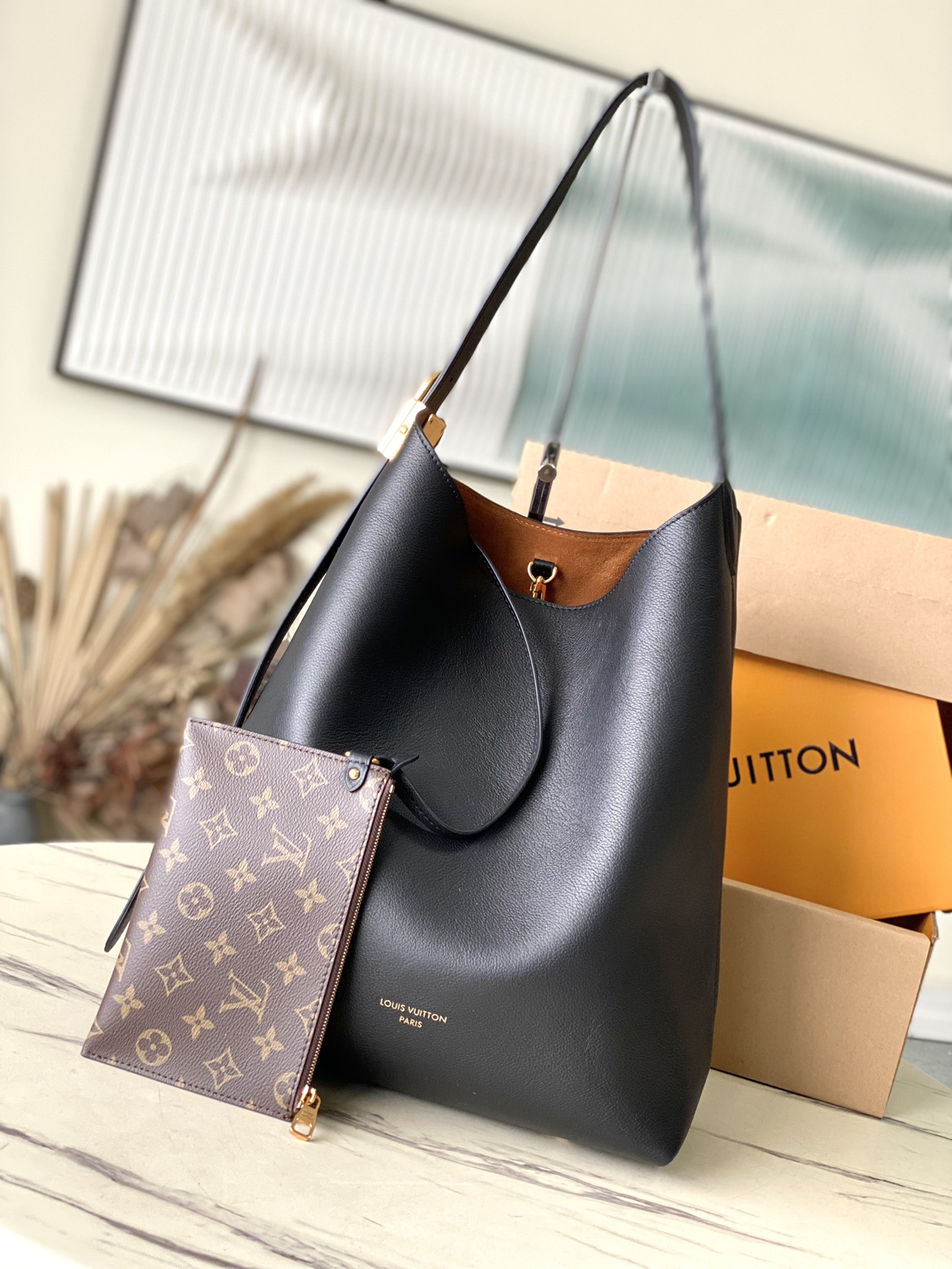 Bagsaaa L0vis Vvtt0n M24856 Low Key Hobo MM Bag Black - 31 x 35 x 18 cm