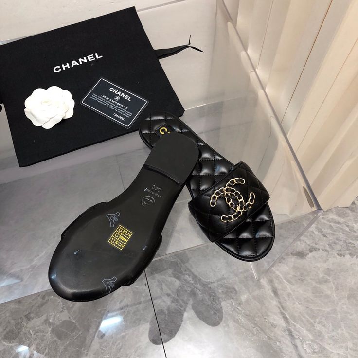 Bagsaaa Ch**el Quilted Black Slides