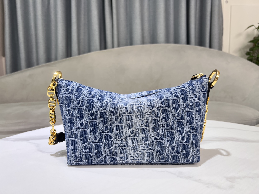 Bagsaaa D10rstar Hobo Bag with Chain Blue Denim D10r Oblique Jacquard - 28.5 x 14.5 x 10 cm