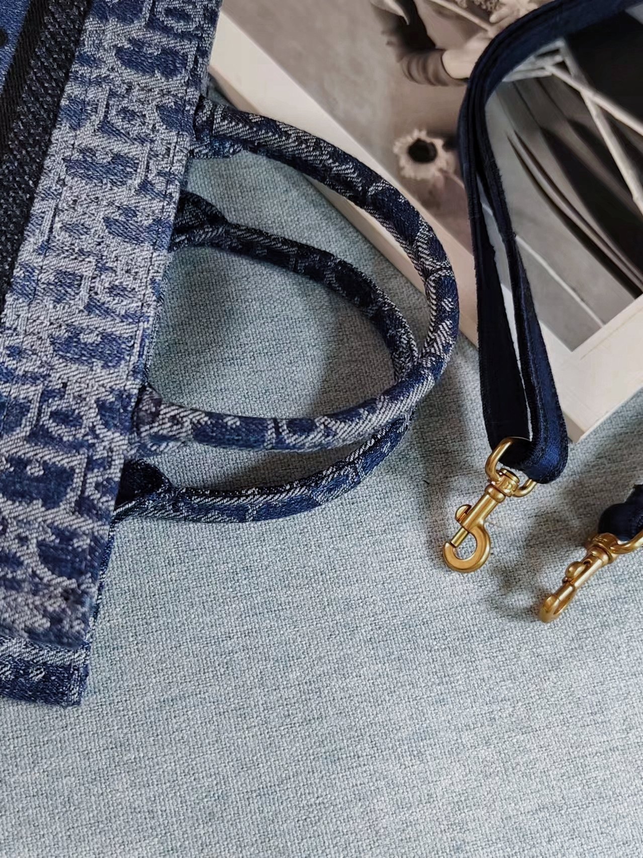 Bagsaaa Mini D10r Book Tote Blue Denim D10r Oblique Jacquard - 21.5 x 13 x 7.5 cm