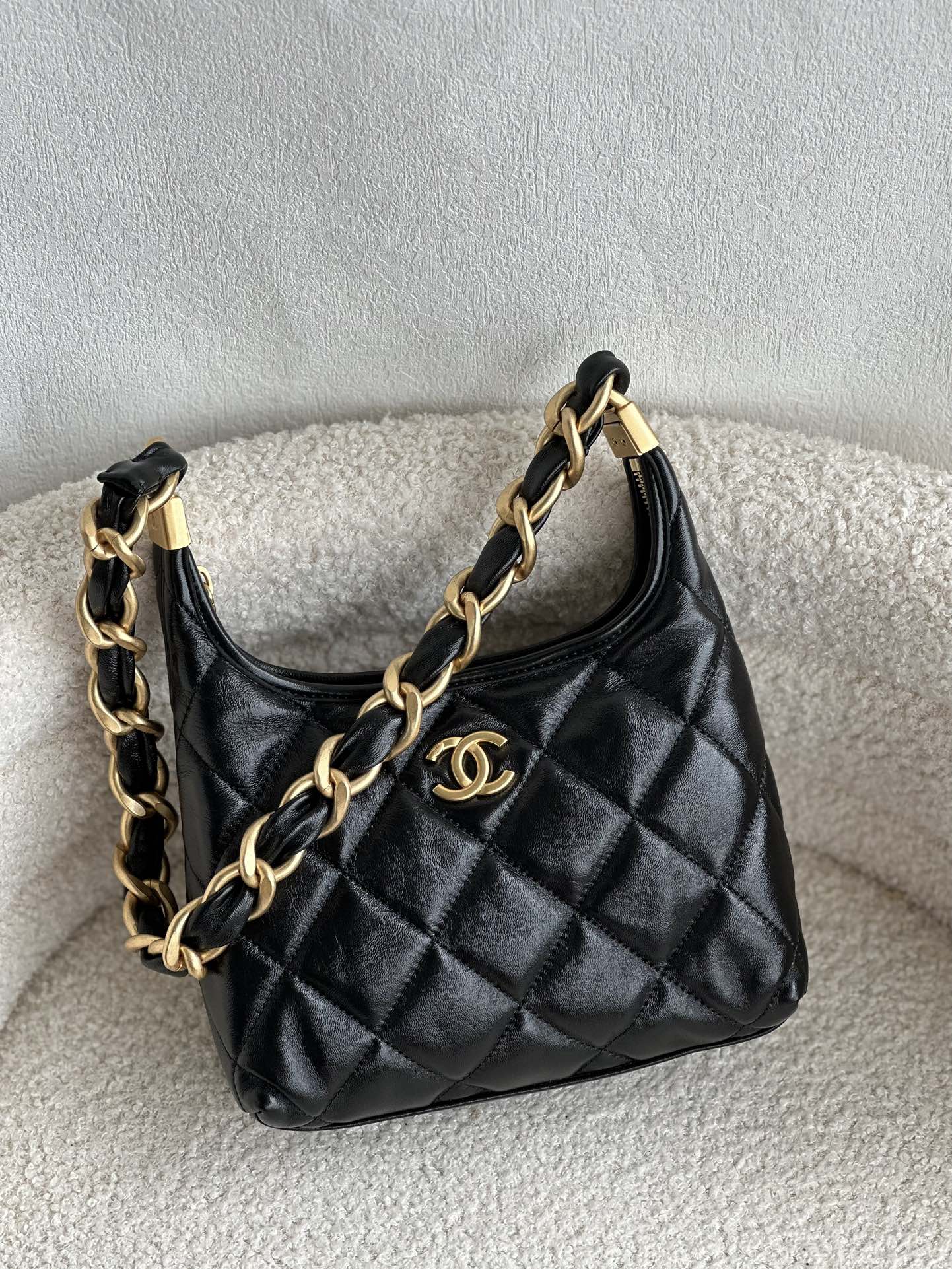 Bagsaaa Ch**el Small Hobo Bag AS4922 Black - 22.5 × 19.5 × 8.5 cm