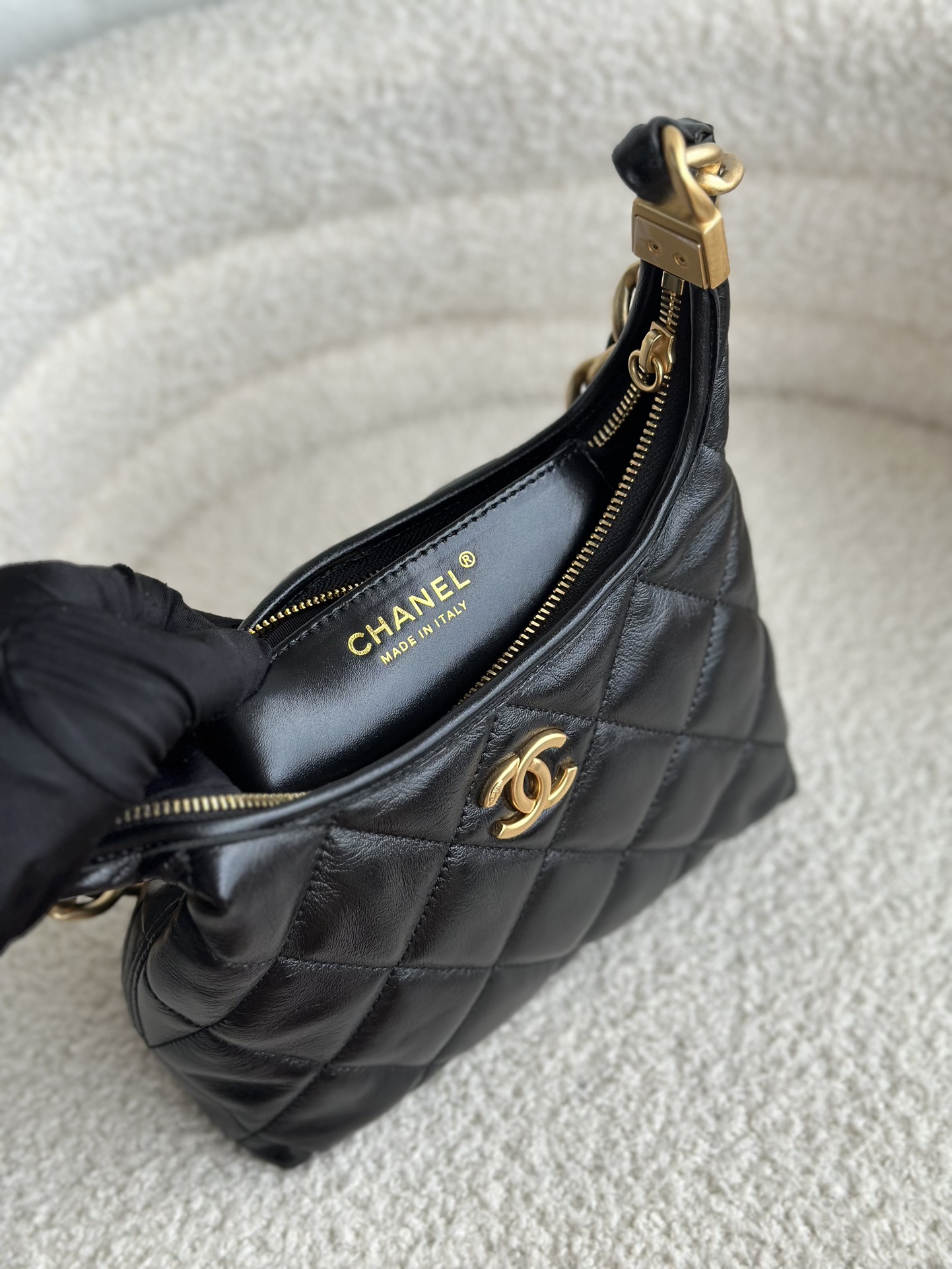 Bagsaaa Ch**el Small Hobo Bag AS4922 Black - 22.5 × 19.5 × 8.5 cm