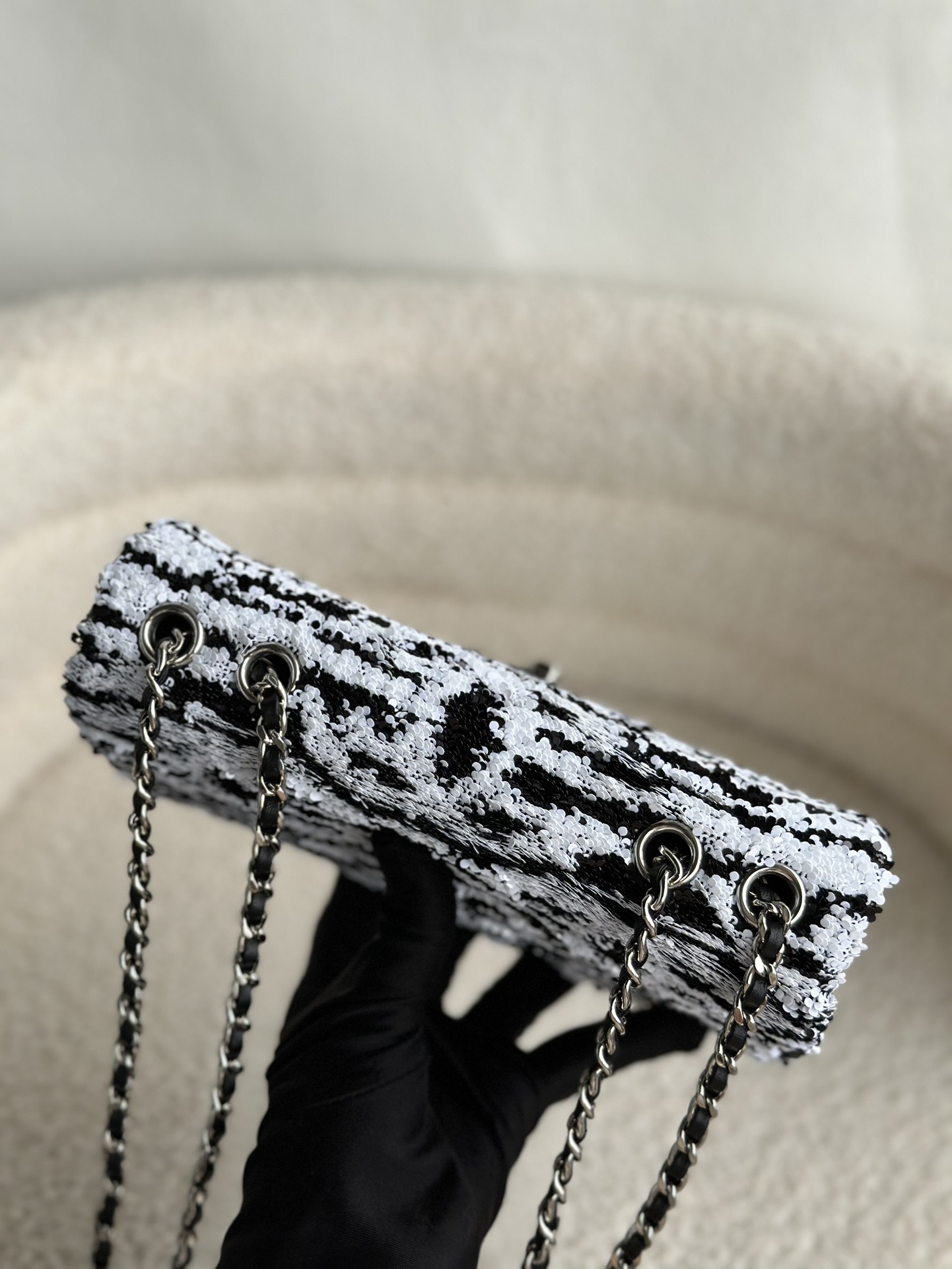 Bagsaaa Ch**el Clutch Sequins Black & White AS4561 - 14 × 21 × 8 cm