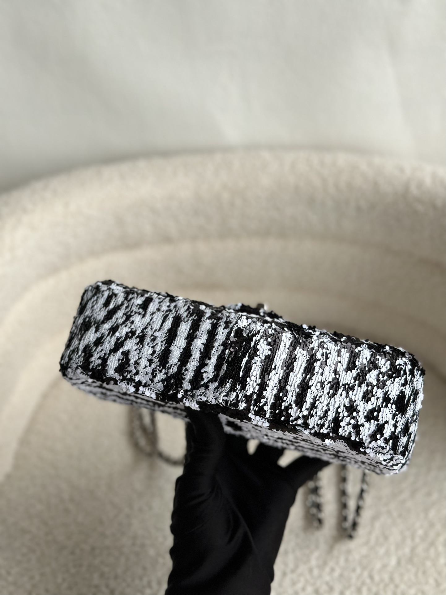 Bagsaaa Ch**el Clutch Sequins Black & White AS4561 - 14 × 21 × 8 cm