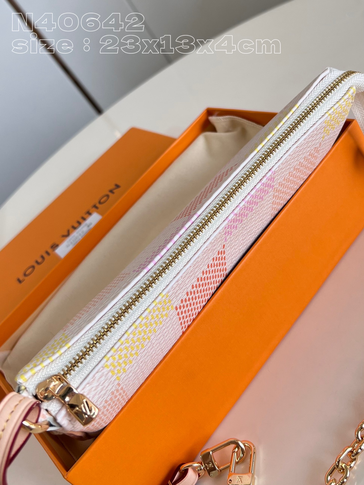 Bagsaaa L0vis Vvtt0n N40642 Pochette Accessoires Peach Pink - 23.5 x 13.5 x 4 cm