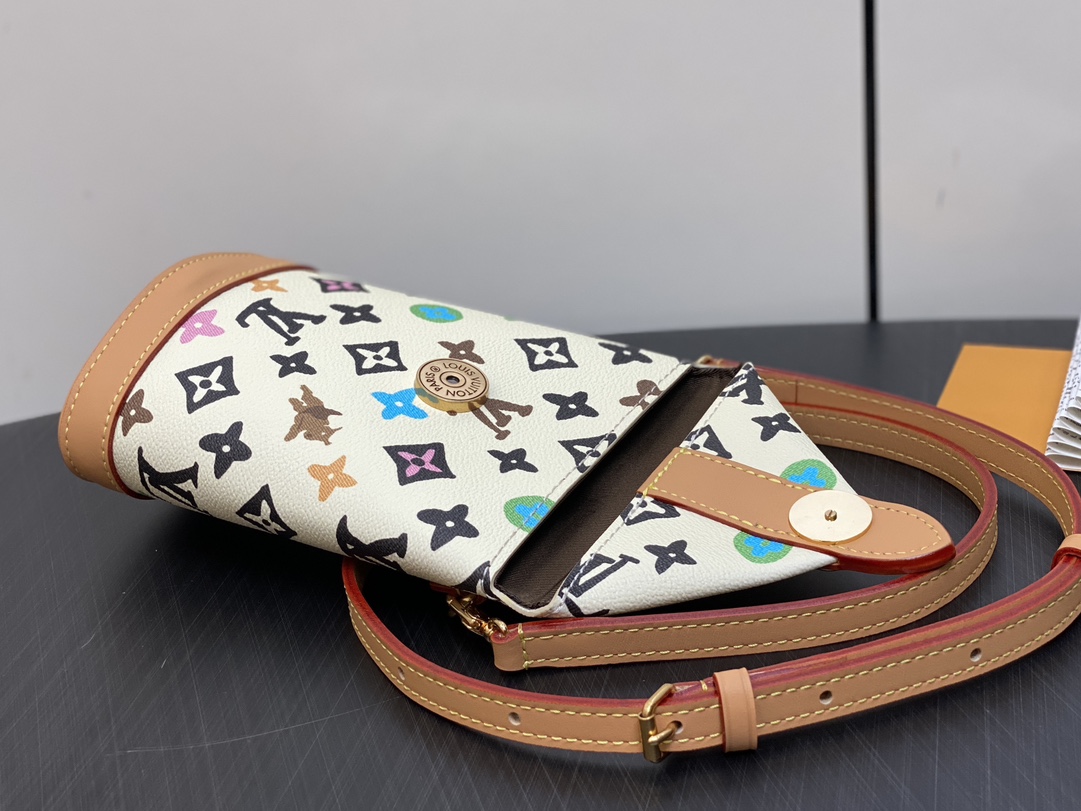 Bagsaaa L0vis Vvtt0n M83343 Envelope Pouch Vanilla - 12.5 x 18 x 8.5 cm