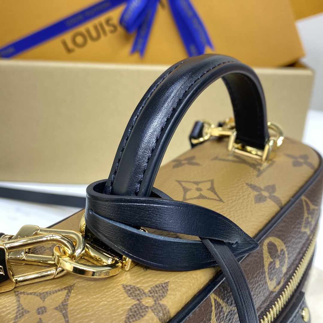 Bagsaaa L0vis Vvtt0n M47125 Vanity Chain Pouch Monogram - 19 x 11.5 x 6.5 cm