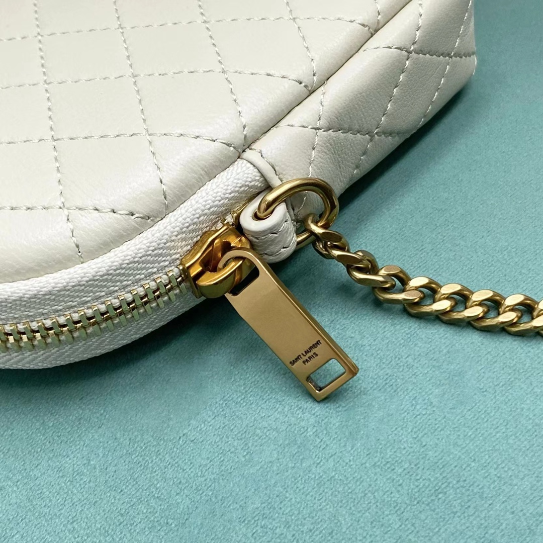 Bagsaaa Y51 Gaby Zipped Pouch In Quilted Lambskin 733667 Blance Vintage - 18 X 13 X 3,5 CM