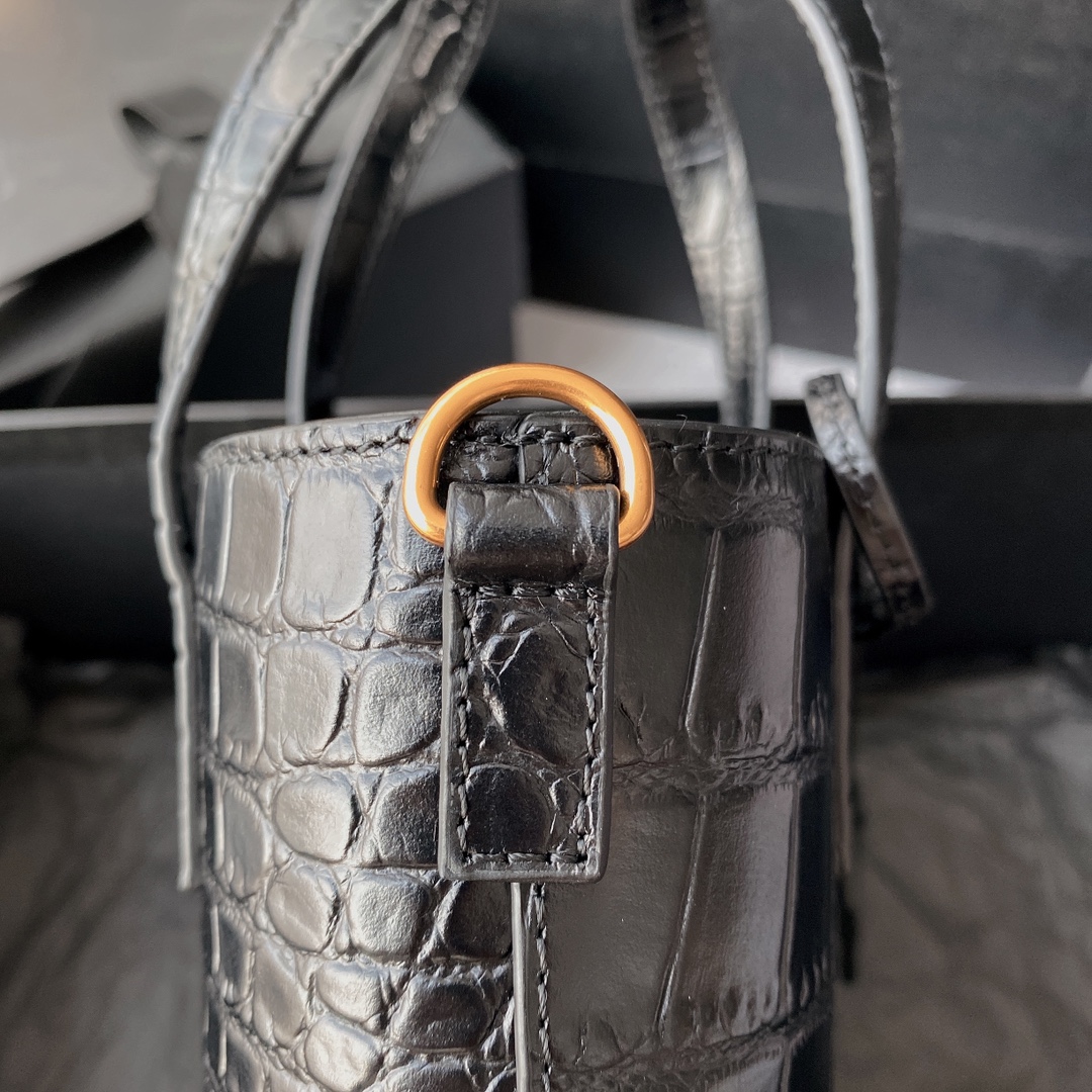 Bagsaaa Y51 Mini Toy Shopping Sa1nt Lau*nt In Crocodile-Embossed Leather 712367 Black - 18 X 17 X 8 CM