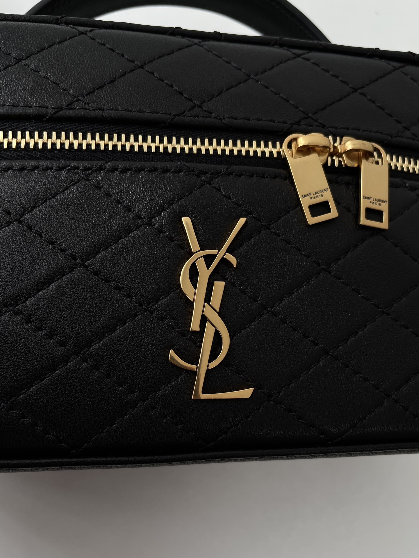 Bagsaaa Y51 Gaby Vanity Bag In Lambskin 766731 Black - 18 X 11 X 6.5 CM