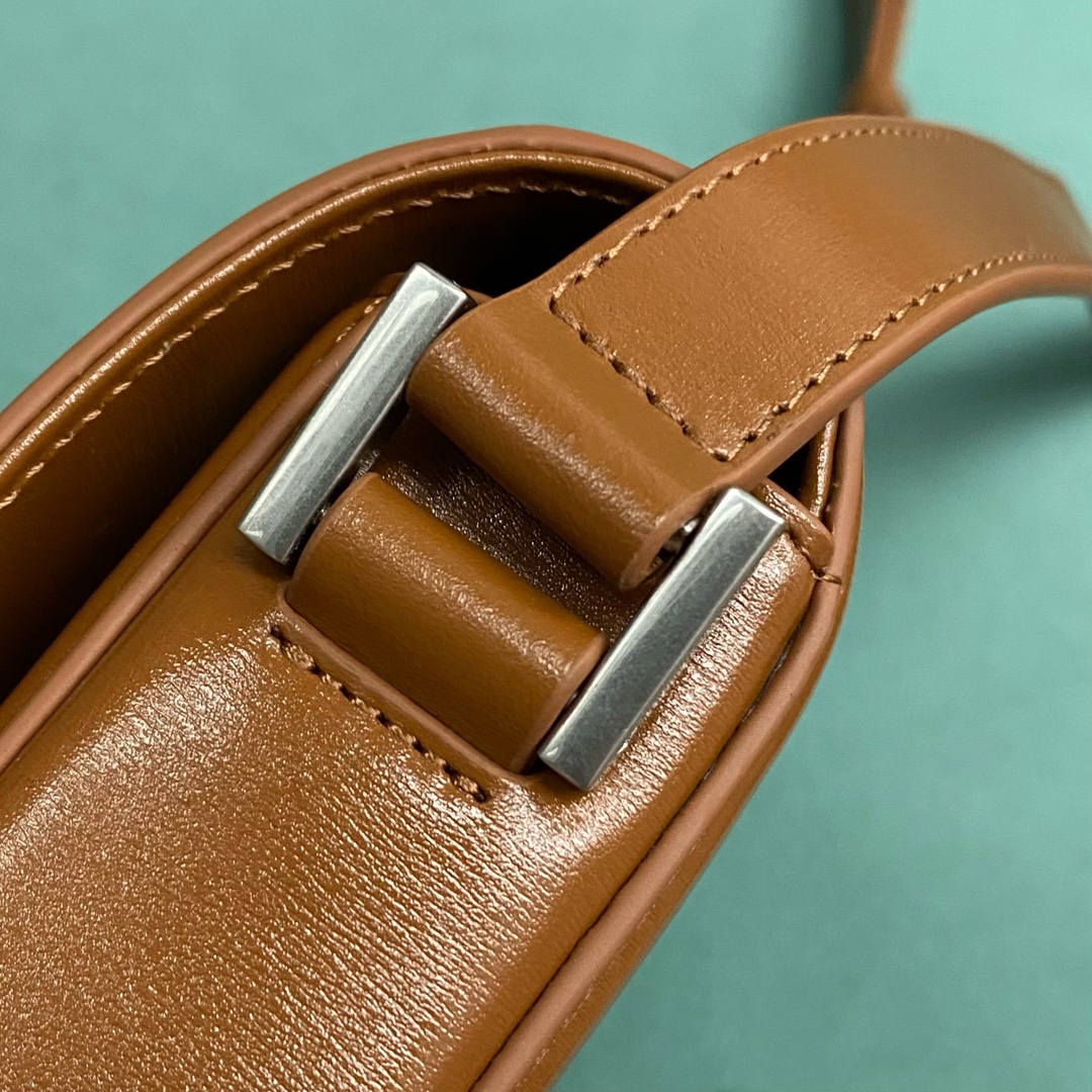 Bagsaaa Y51 Solferino Mini Bag In Smooth Leather 753963 Brown - 18 X 11 X 5 CM