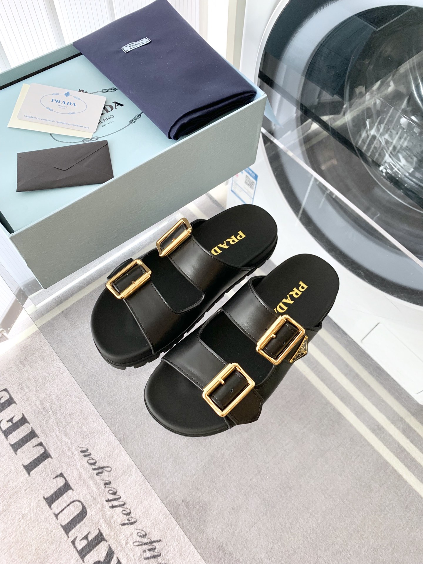 Bagsaaa Pra*a Leather Strap Slides Black
