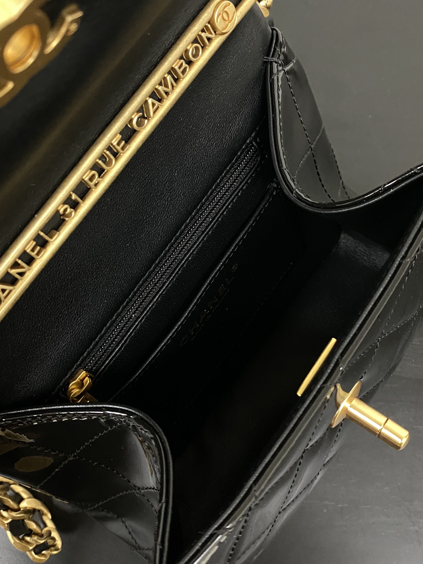 Bagsaaa Ch**el Mini Flap Bag With Top Handle AS4472 Black Patent - 14 × 18 × 7 cm
