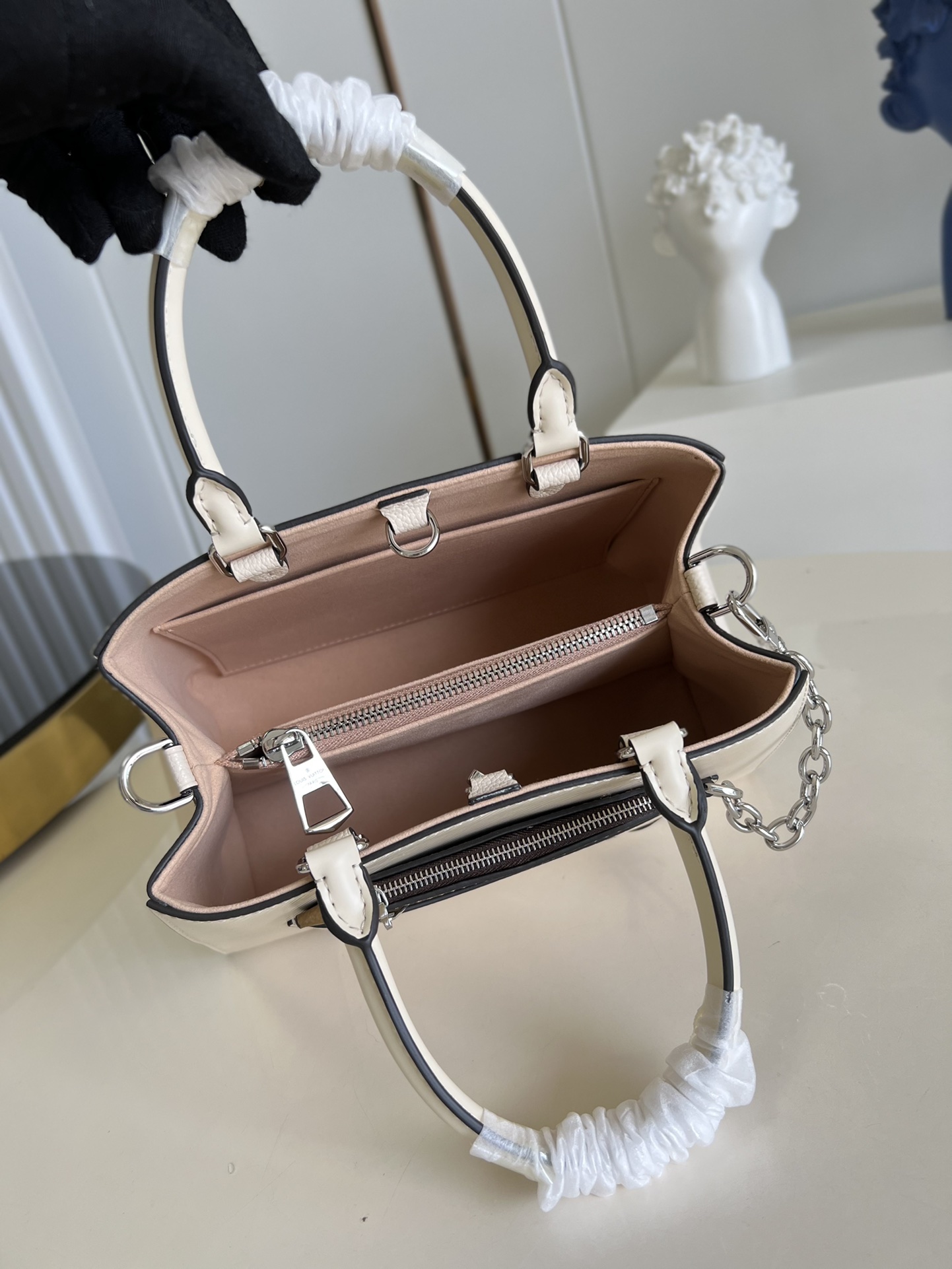 Bagsaaa L0vis Vvtt0n M20520 Marelle Tote BB Quartz White - 25 x 17 x 11 cm