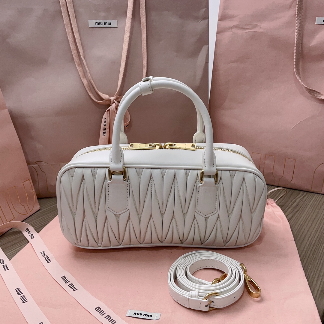 Bagsaaa M1um1u Arcadie Matelassé Nappa Leather Bag White - 12*27*9 cm