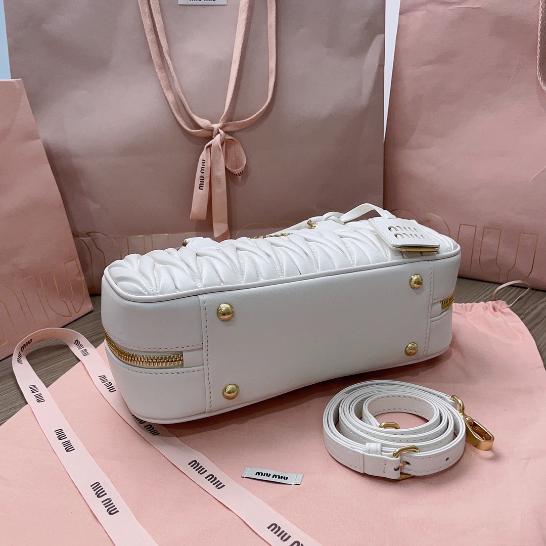 Bagsaaa M1um1u Arcadie Matelassé Nappa Leather Bag White - 12*27*9 cm