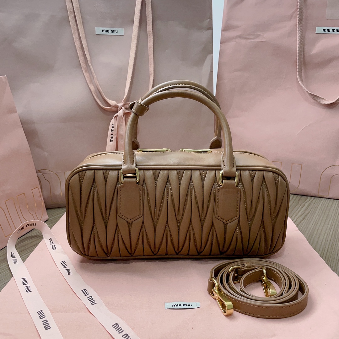 Bagsaaa M1um1u Arcadie Matelassé Nappa Leather Bag Caramel - 12*27*9 cm