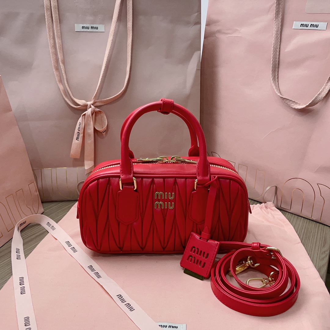 Bagsaaa M1um1u Arcadie Matelassé Nappa Leather Bag Red - 10.5*22*7.5 cm