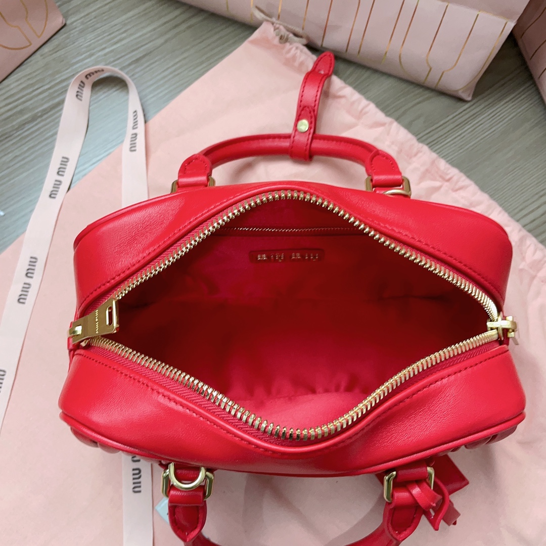 Bagsaaa M1um1u Arcadie Matelassé Nappa Leather Bag Red - 10.5*22*7.5 cm