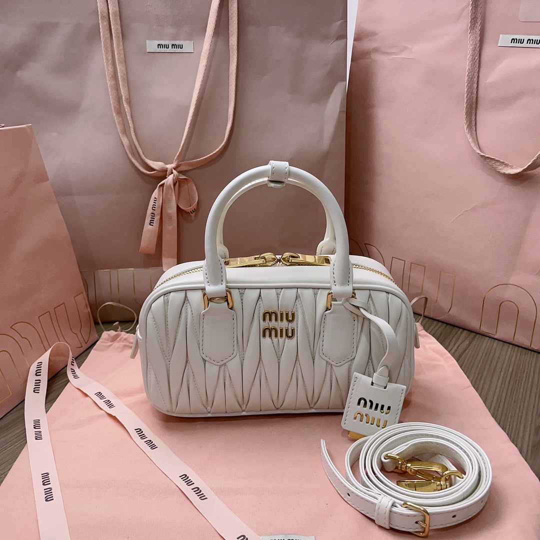 Bagsaaa M1um1u Arcadie Matelassé Nappa Leather Bag White - 10.5*22*7.5 cm