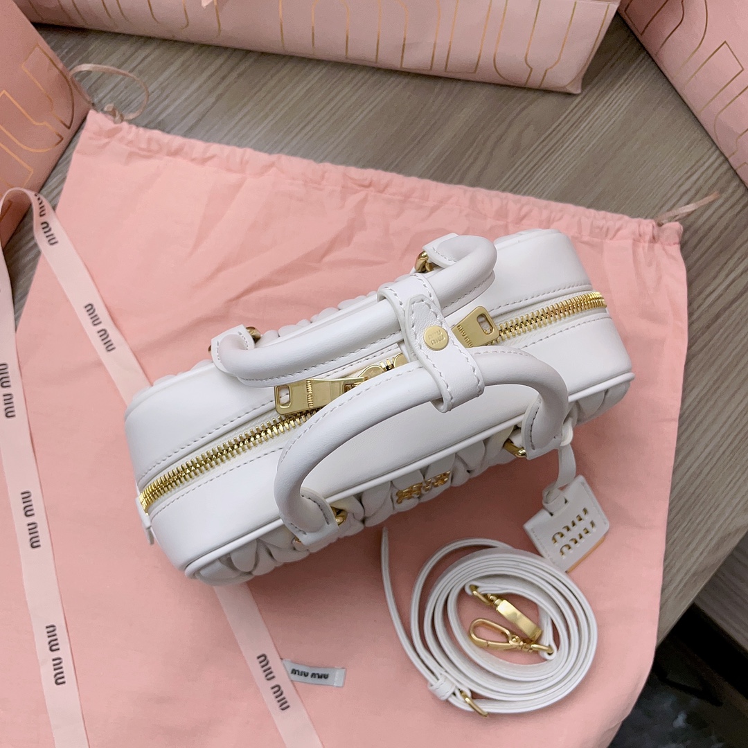 Bagsaaa M1um1u Arcadie Matelassé Nappa Leather Bag White - 10.5*22*7.5 cm