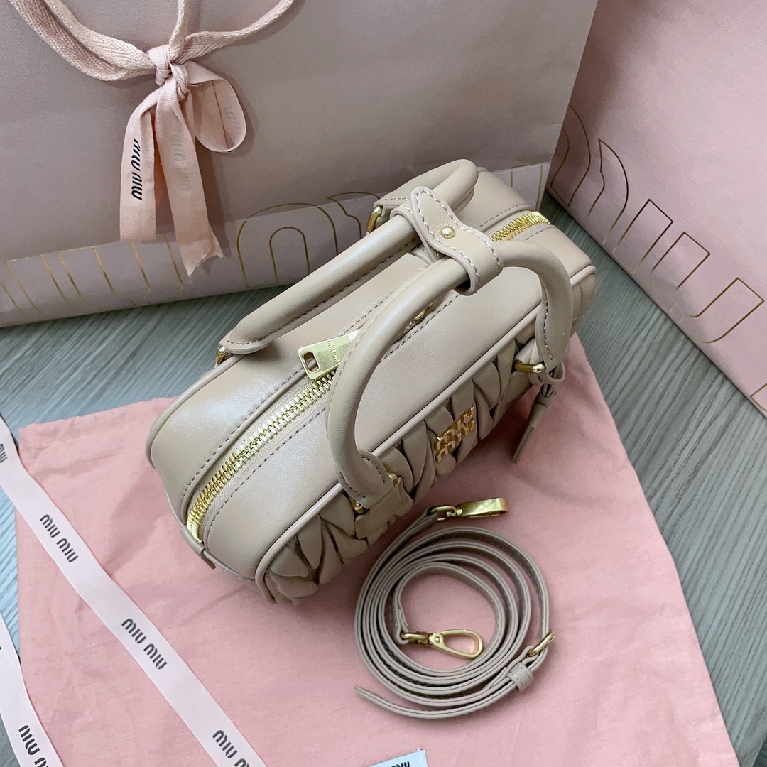 Bagsaaa M1um1u Arcadie Matelassé Nappa Leather Bag Sand Beige - 10.5*22*7.5 cm