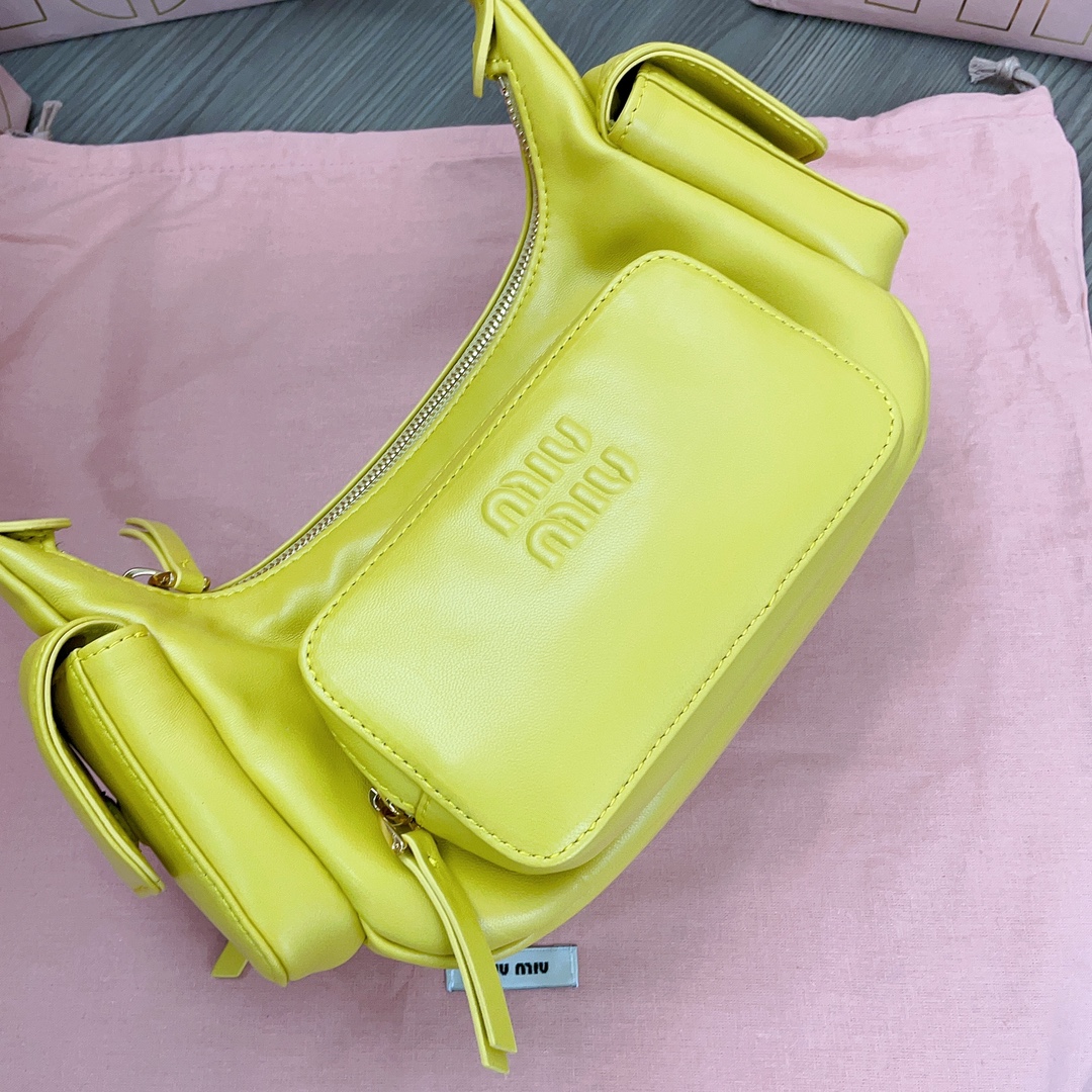 Bagsaaa M1um1u Nappa Leather Pocket Bag Yellow - 21x6x12 cm