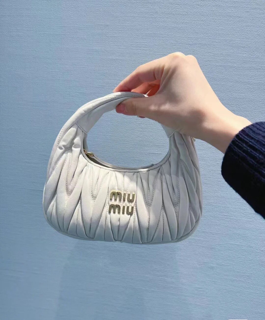 Bagsaaa M1um1u Wander Matelassé Nappa Leather Hobo Mini-bag White - 14x17.5x5.5 cm
