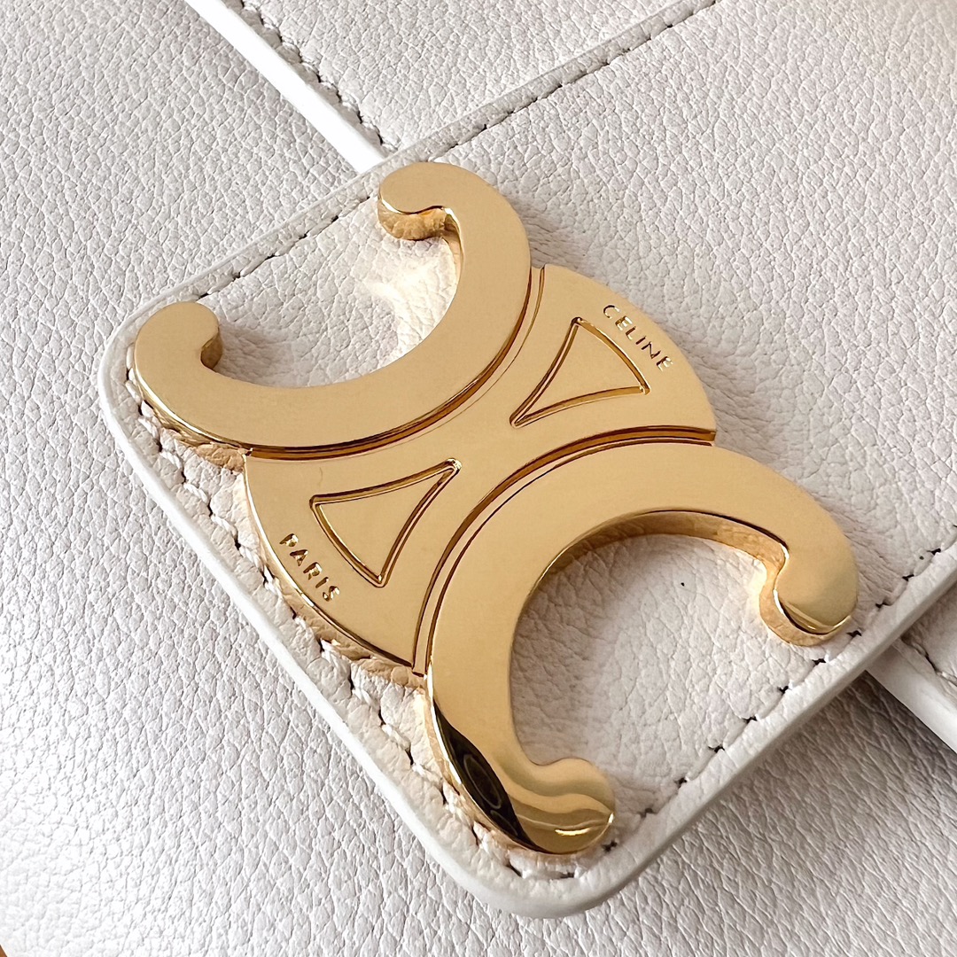 Bagsaaa Teen Ce1i*e Victoire Bag In S*pple Calfskin White - 23.5 X 14 X 8 CM