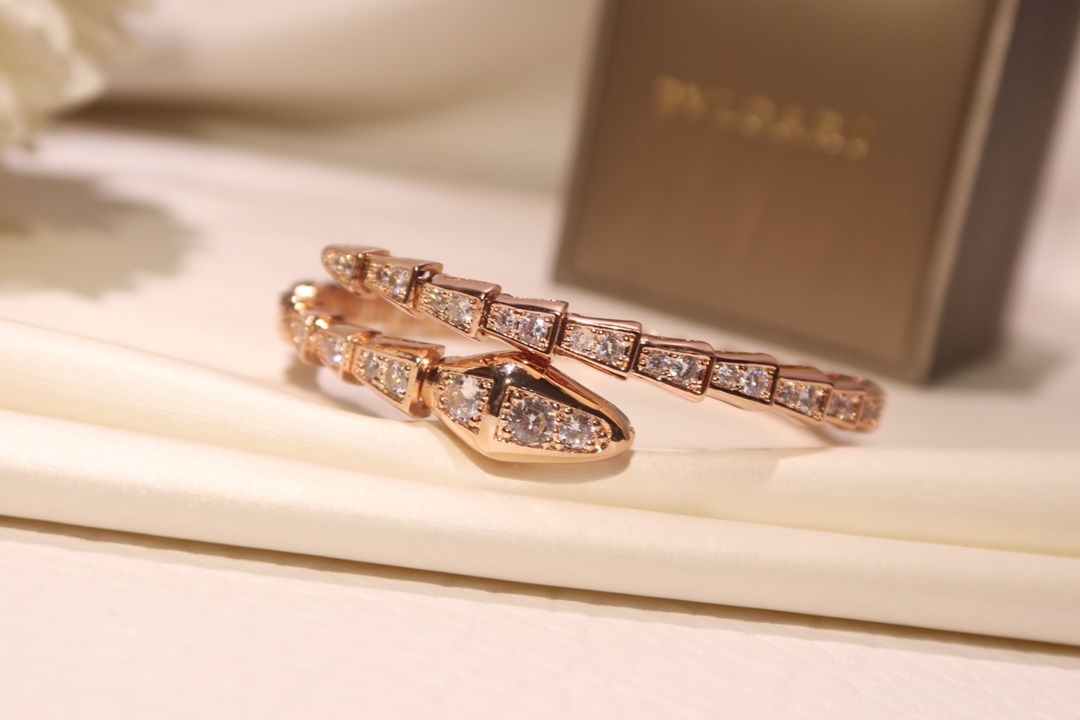 Bagsaaa Bv1g*ai Serpenti Viper Bracelet Rose Gold