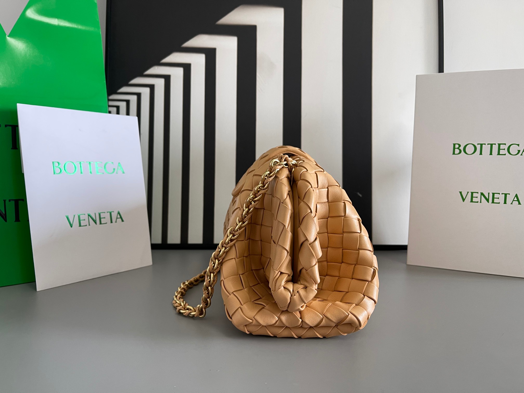 Bagsaaa B0tt*ga Ven*ta Teen Lauren 1980 With Chain Beige - 31.5*16*11cm
