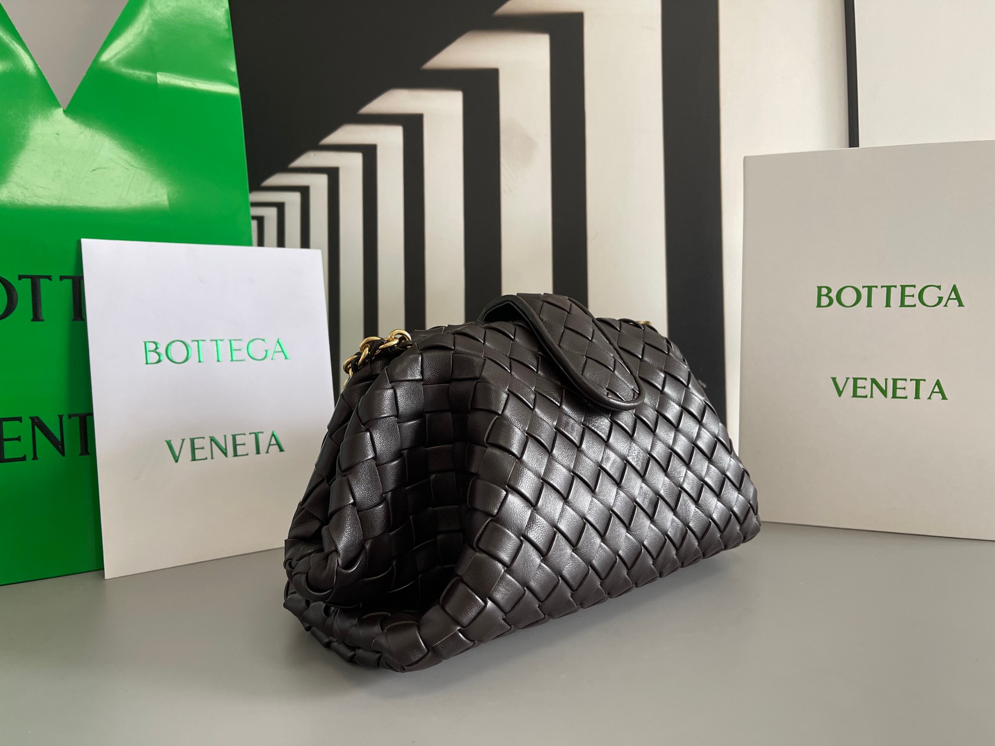 Bagsaaa B0tt*ga Ven*ta Teen Lauren 1980 With Chain Fondant - 31.5*16*11cm