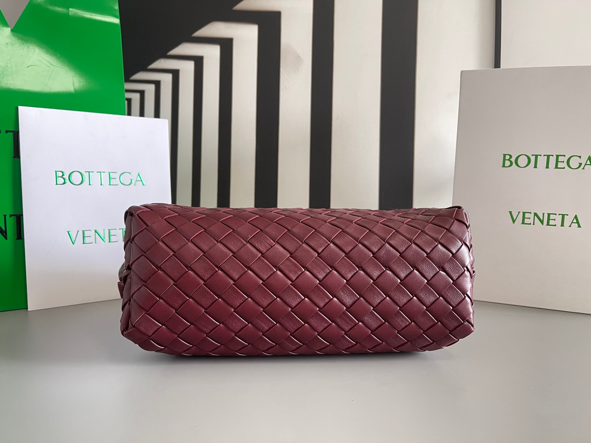 Bagsaaa B0tt*ga Ven*ta Teen Lauren 1980 With Chain Dark Red - 31.5*16*11cm