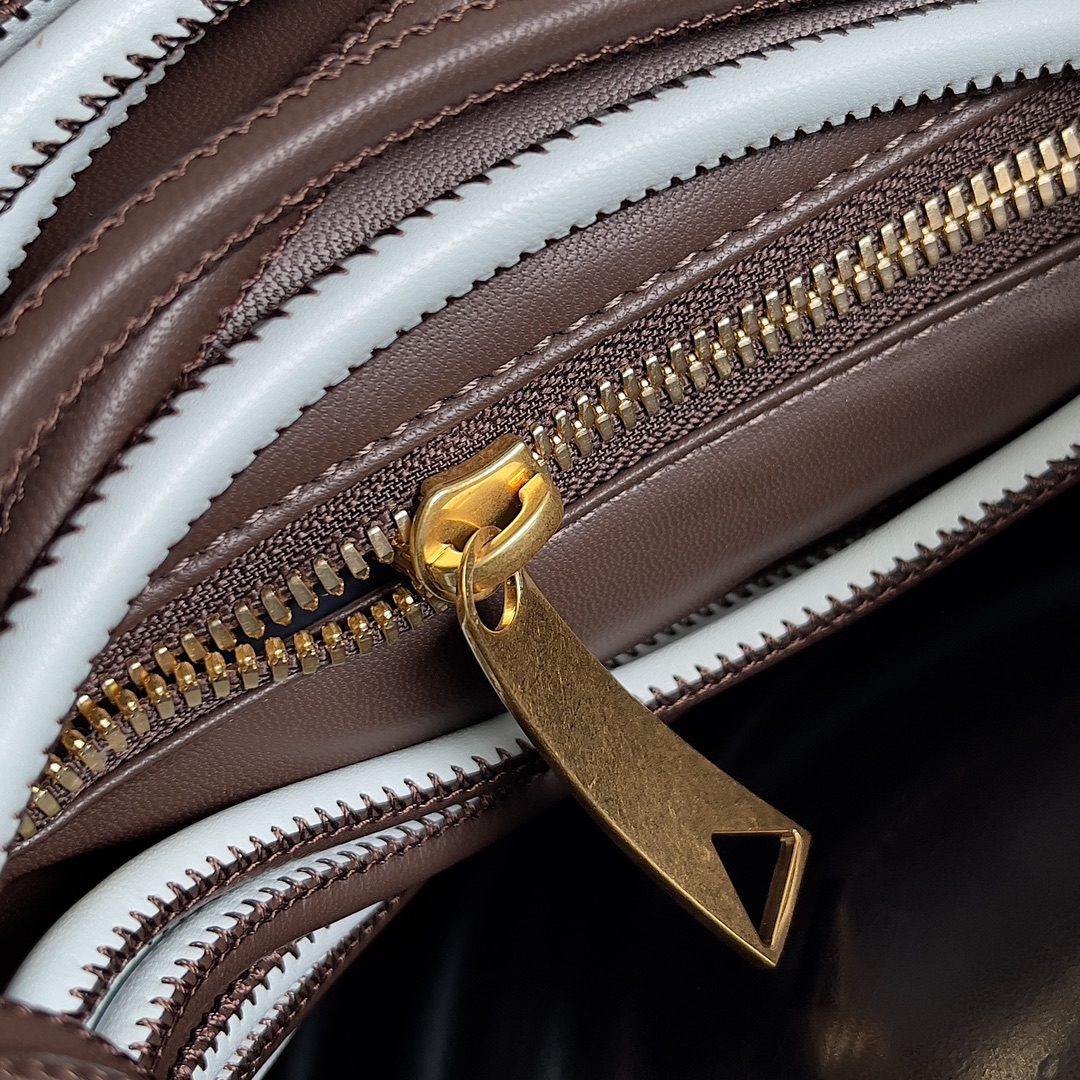 Bagsaaa B0tt*ga Ven*ta Jodie Knotted Leather Tote Brown - 23*28*8cm