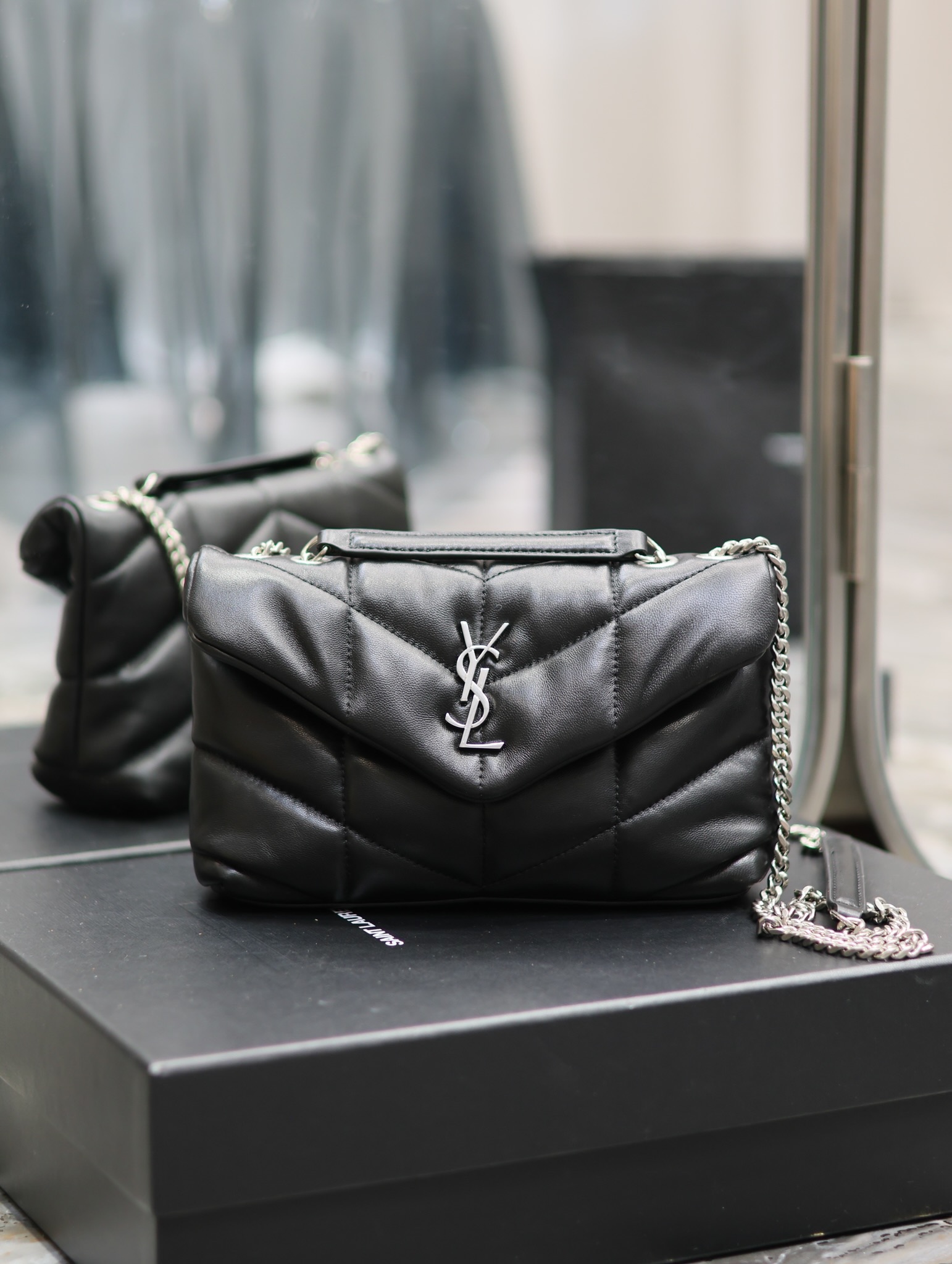 Bagsaaa Y51 Toy Puffer In Nappa Leather 759337 Black & Silver - 23 X 15.5 X 8.5 CM
