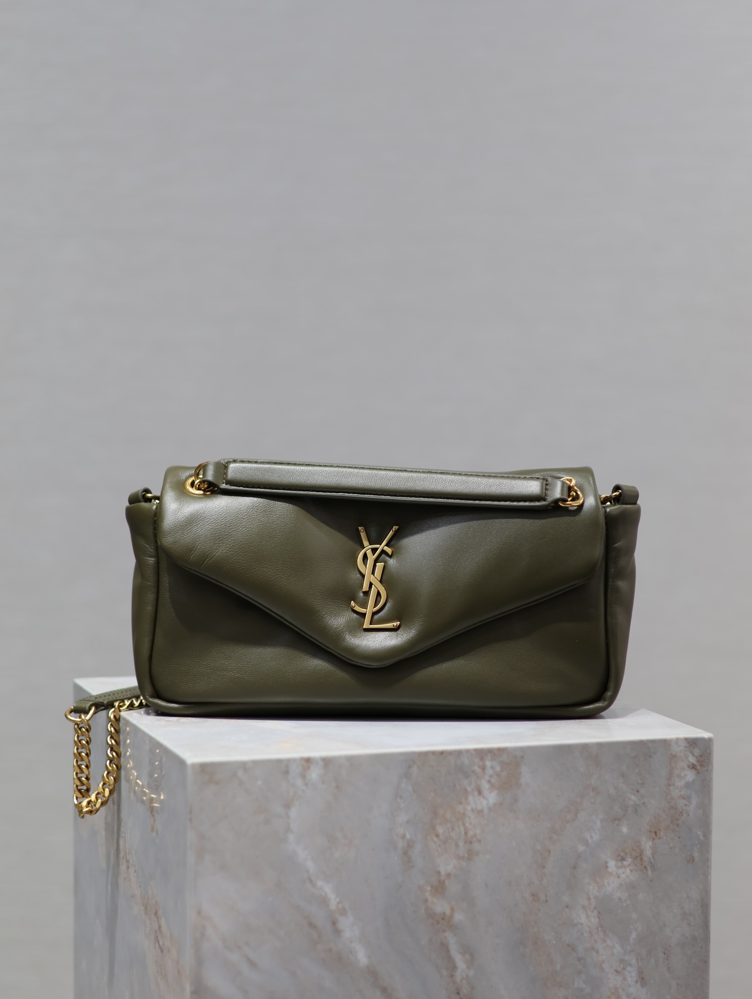 Bagsaaa Y51 Calypso Small In Plunged Lambskin 734153 Dark Green - 26×14×7cm