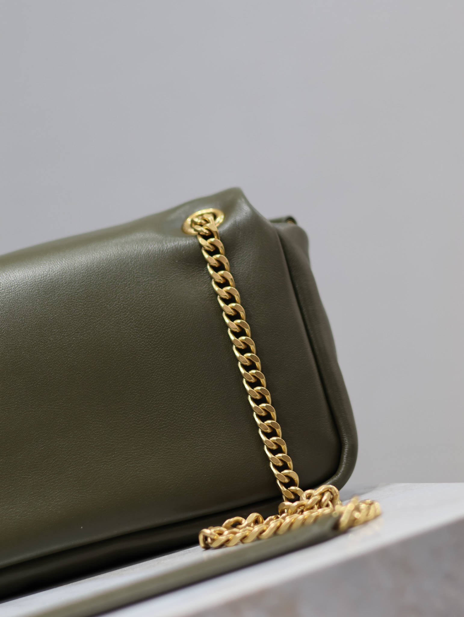 Bagsaaa Y51 Calypso Small In Plunged Lambskin 734153 Dark Green - 26×14×7cm
