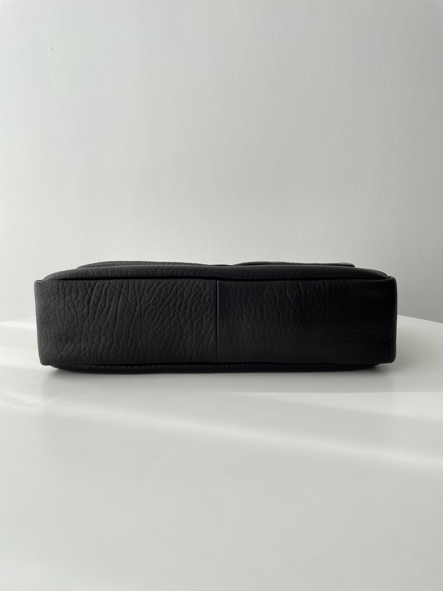 Bagsaaa Y51 Calypso Large In Grained Lambskin 777399 Black - 38cm