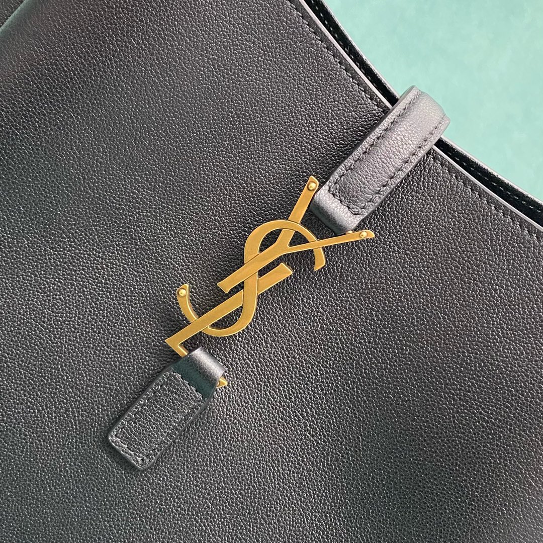 Bagsaaa Y51 Le 5 À 7 S*pple Small In Grained Leather Black 713938 - 23x22x10 cm