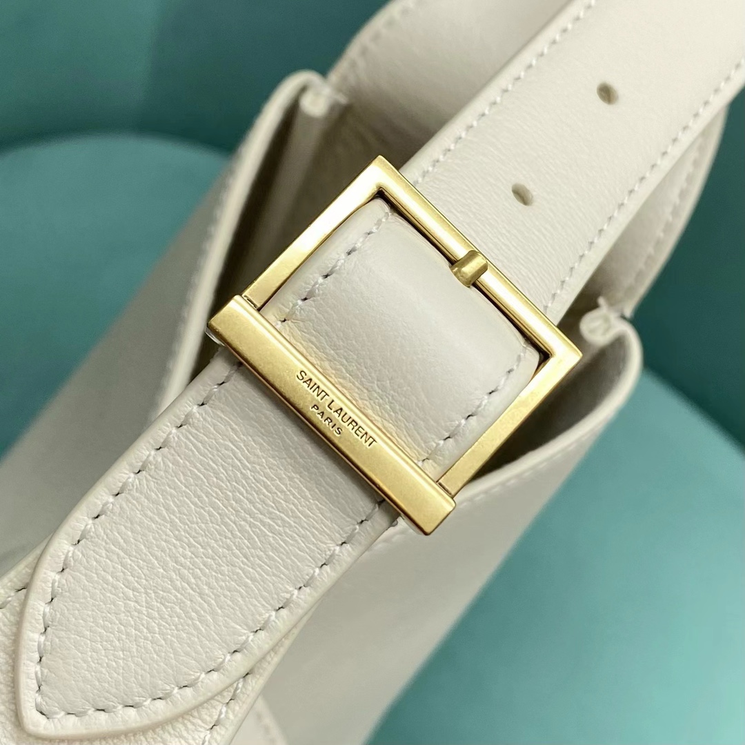 Bagsaaa Y51 Le 5 À 7 S*pple Small In Grained Leather White 713938 - 23x22x10 cm