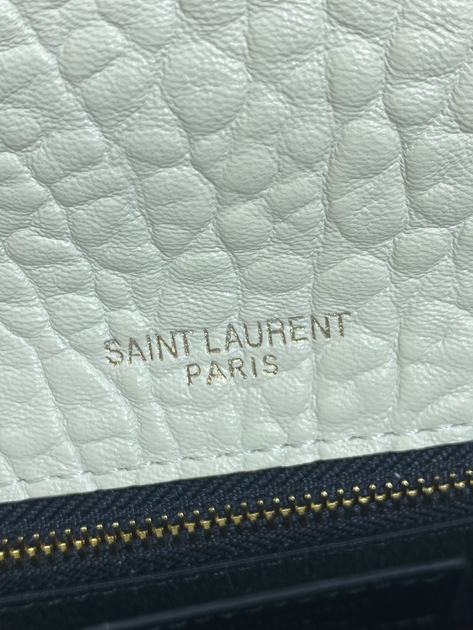 Bagsaaa Y51 Niki Medium In Grained Lambskin White - 28 X 20 X 8.5 CM
