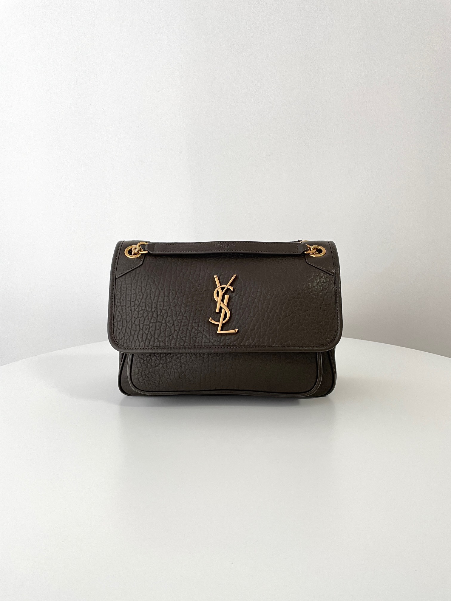 Bagsaaa Y51 Niki Medium In Grained Lambskin 633178 Light Musk - 28 X 20 X 8.5 CM