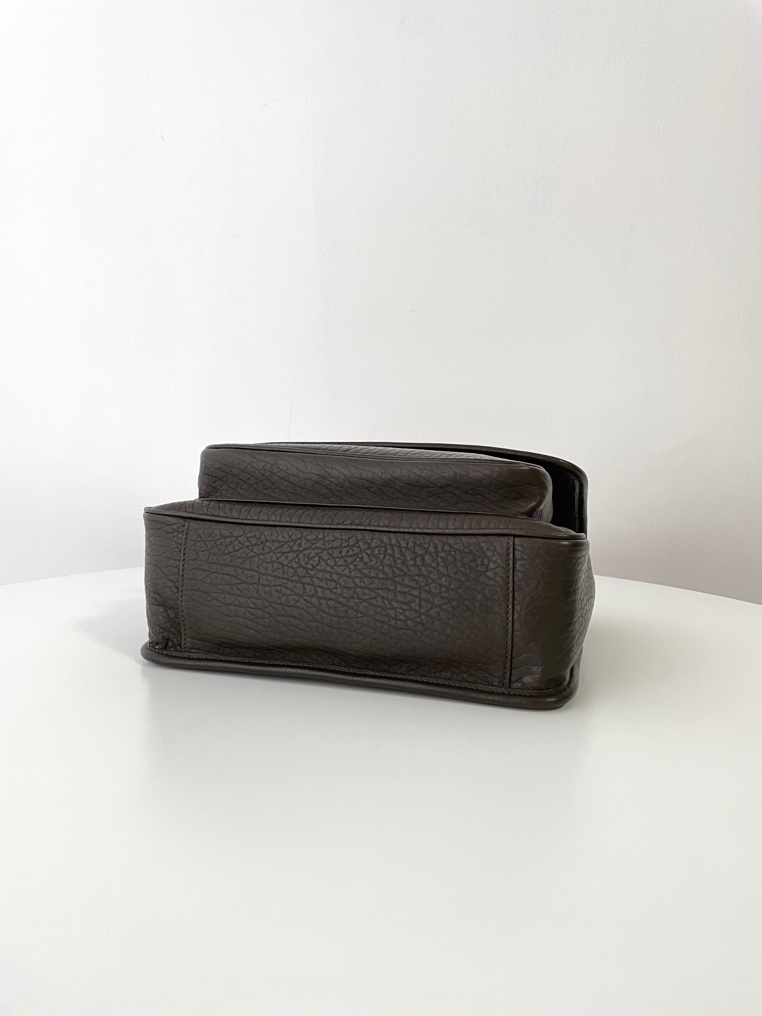 Bagsaaa Y51 Niki Medium In Grained Lambskin 633178 Light Musk - 28 X 20 X 8.5 CM