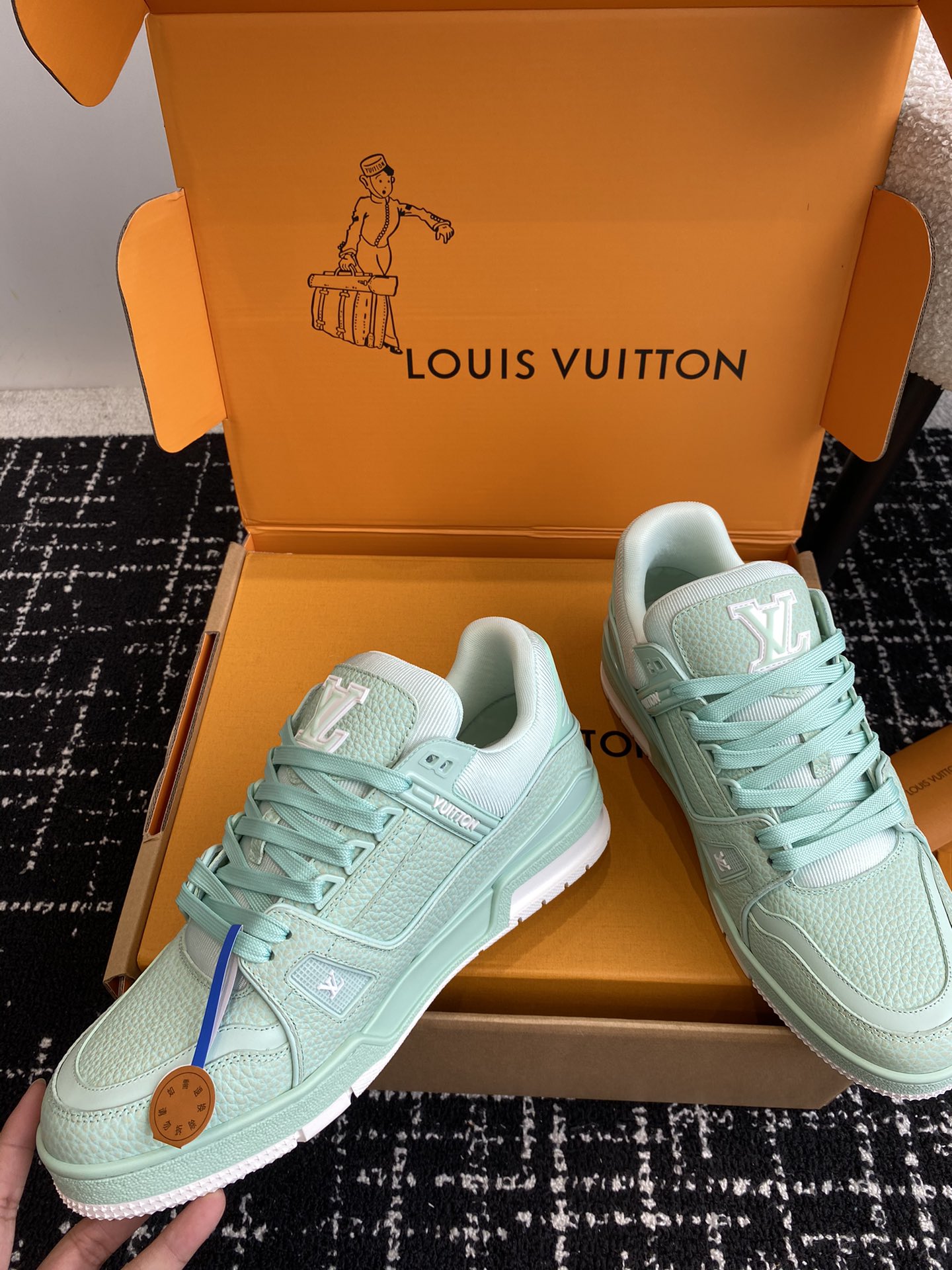 Bagsaaa LV Trainer Sneaker Green