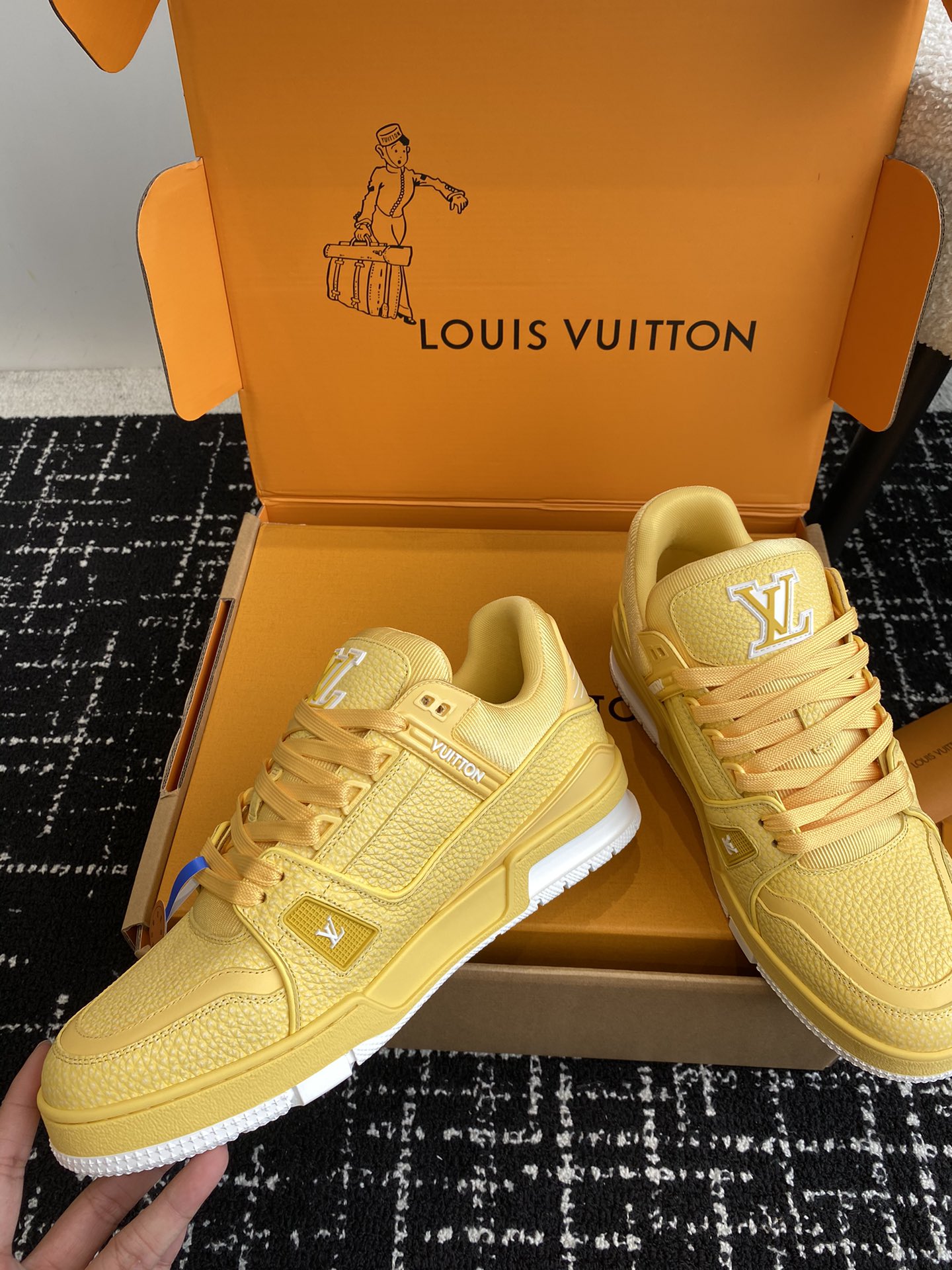 Bagsaaa LV Trainer Sneaker Yellow
