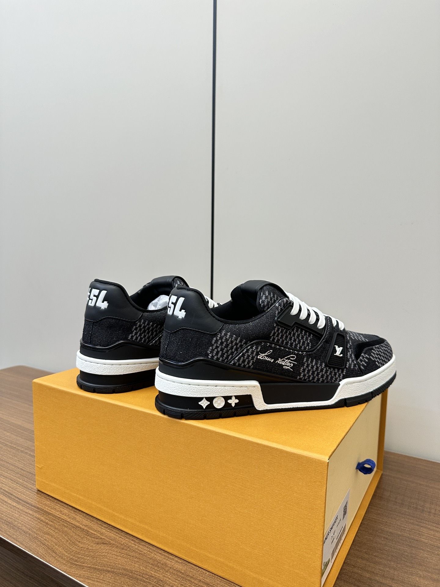Bagsaaa LV Trainer Sneaker Black Damier 3D denim