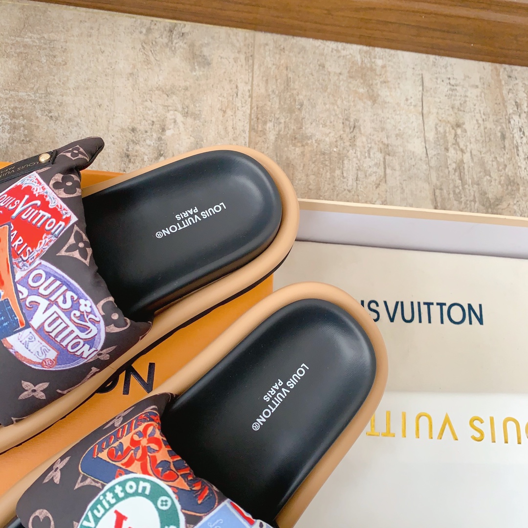 Bagsaaa L0vis Vvtt0n Pool Pillow Flat Comfort Mule Elysée Palace