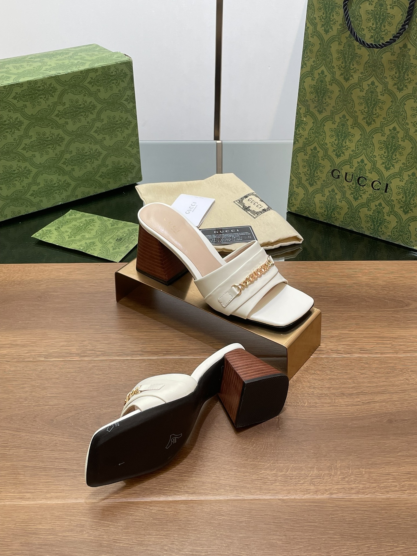 Bagsaaa Gvc*1 Signoria Slide Sandal 786595 White